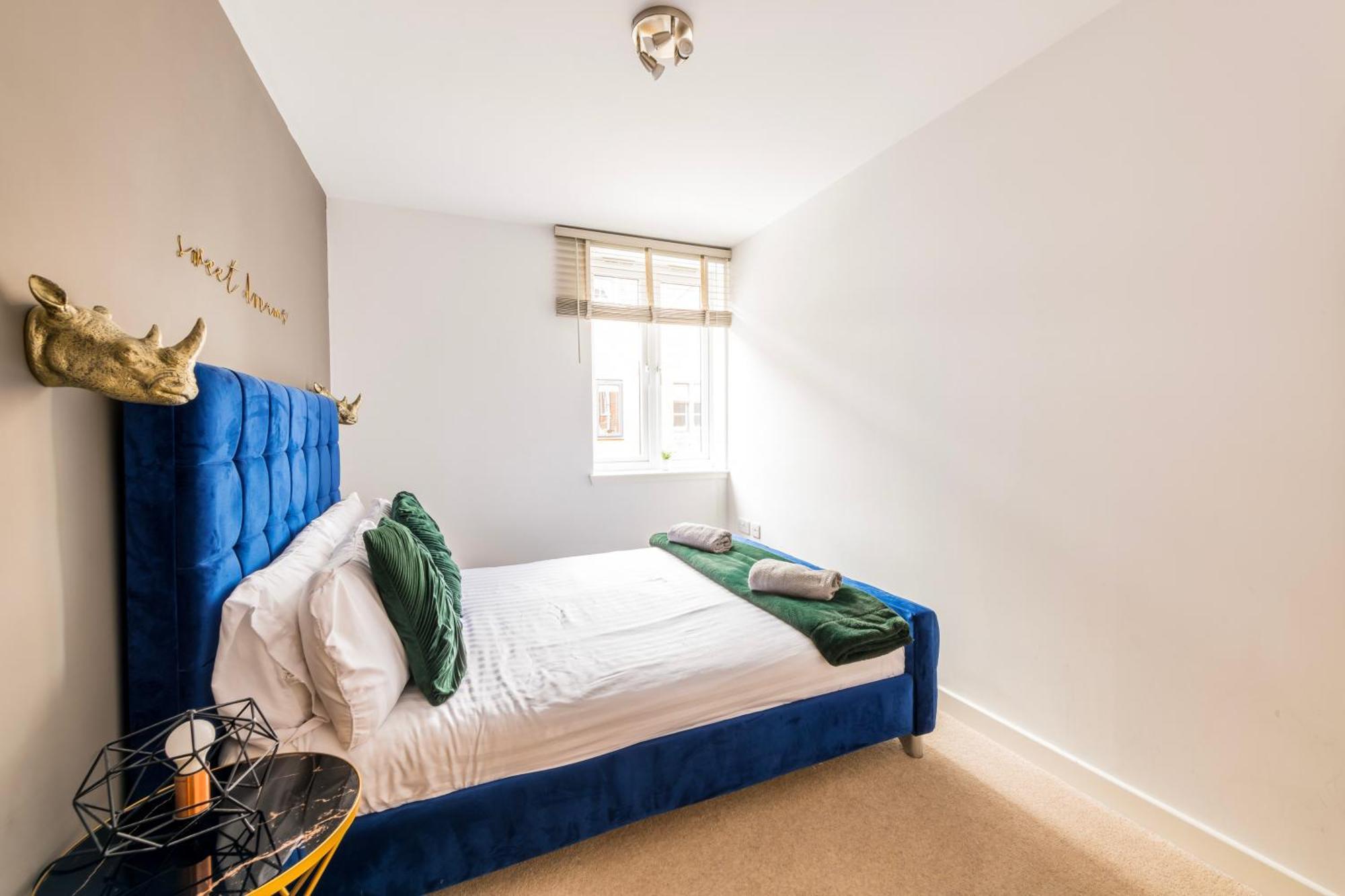 Contemporary Abbey Yard By Prescott Apartments Abingdon-on-Thames ภายนอก รูปภาพ
